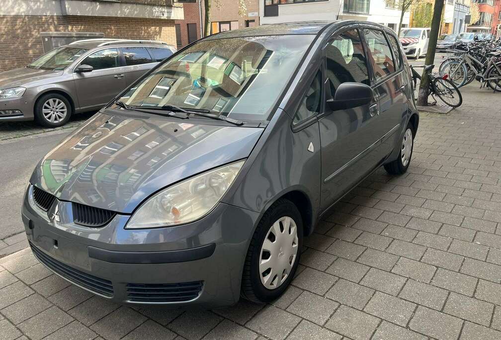 Mitsubishi Colt 1.1i 12v Inform