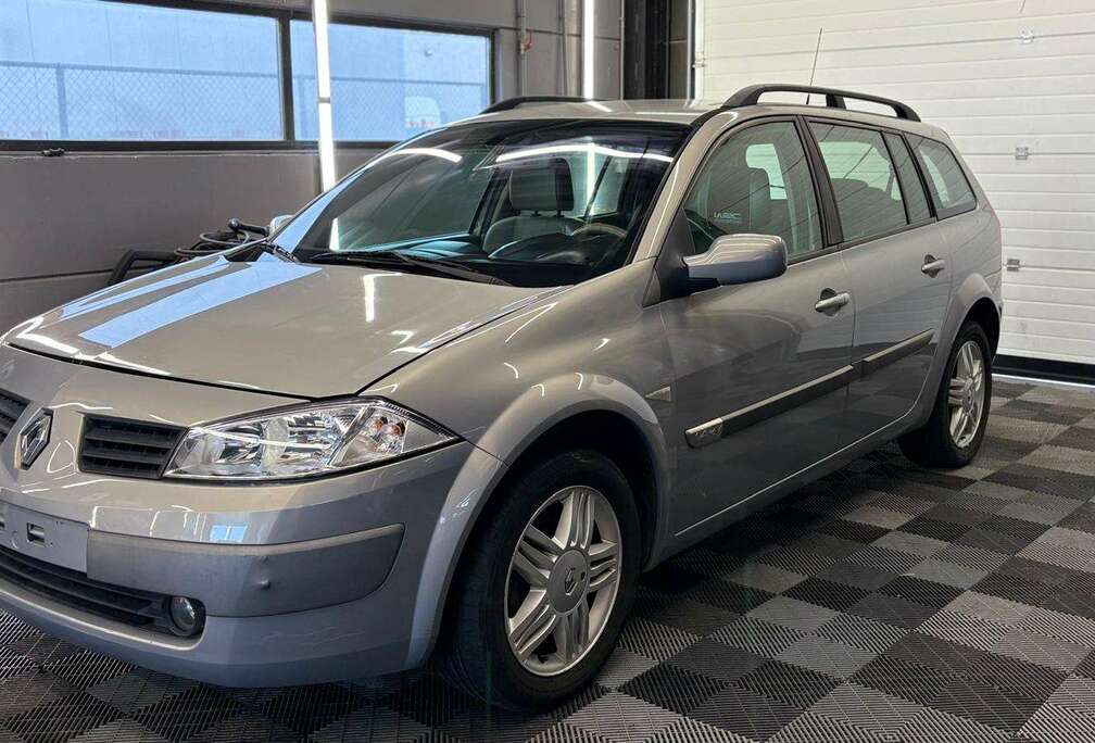 Renault SW 1.4i  163.000 KM.  BJ. 2004