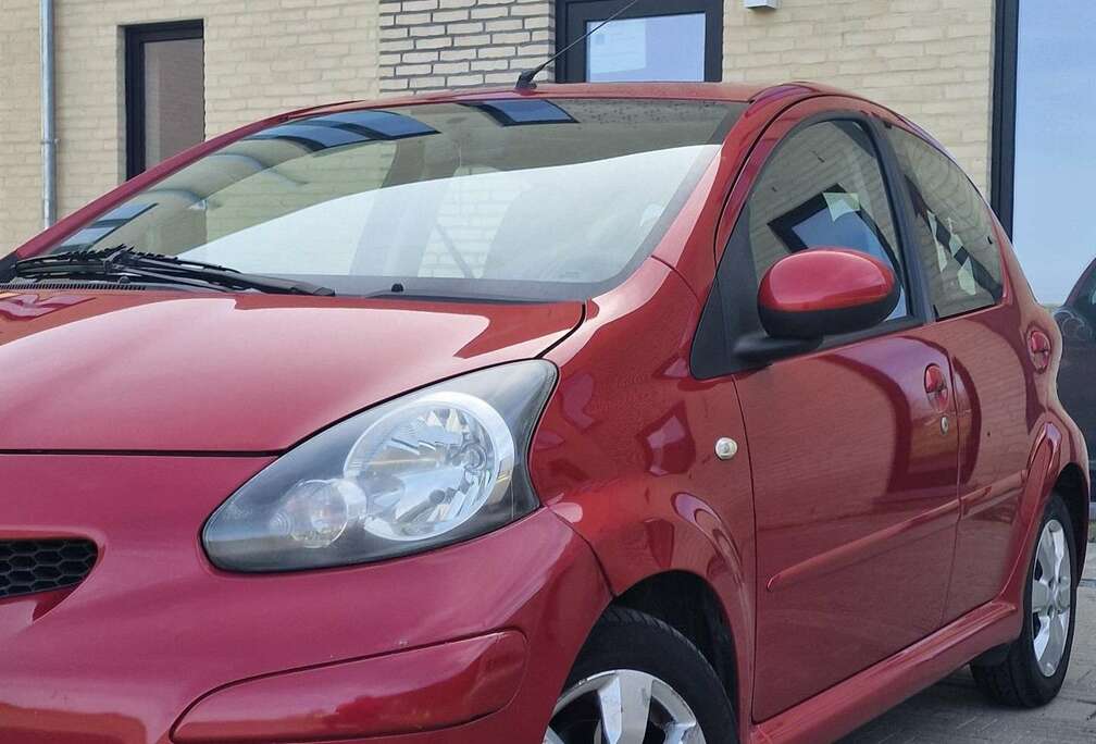Toyota 1.0i VVT-i