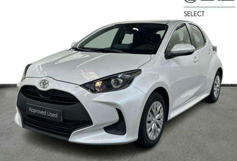 Toyota Active AT  carplay  heated seats