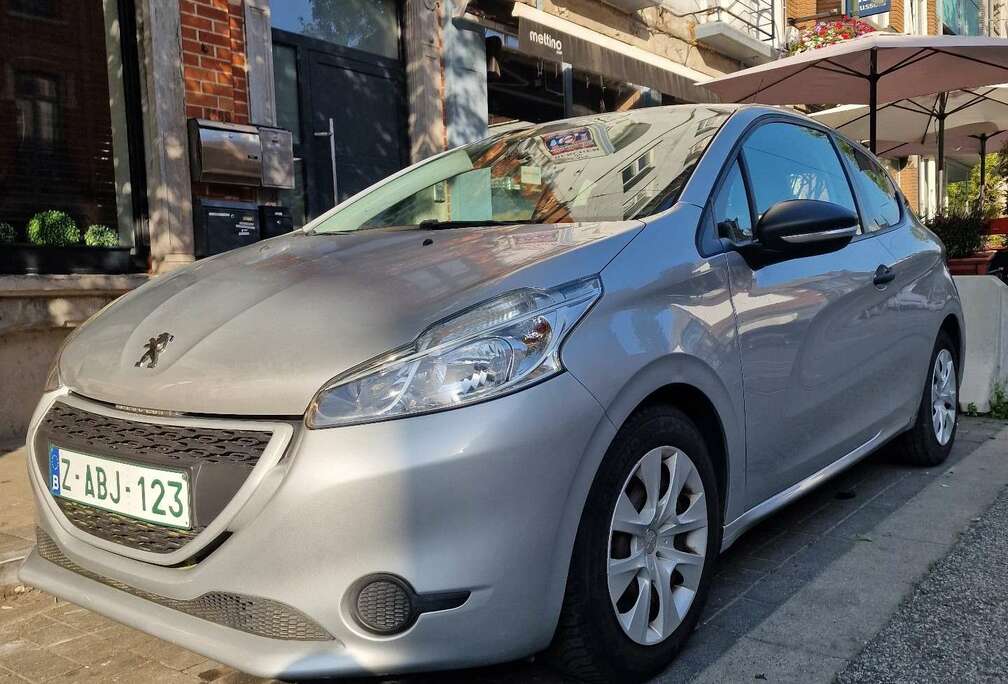 Peugeot 1.2 PureTech 110ch S&S BVM5 Allure