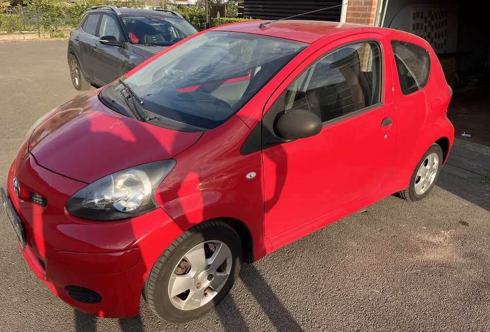 Toyota 1.0i VVT-i Plus