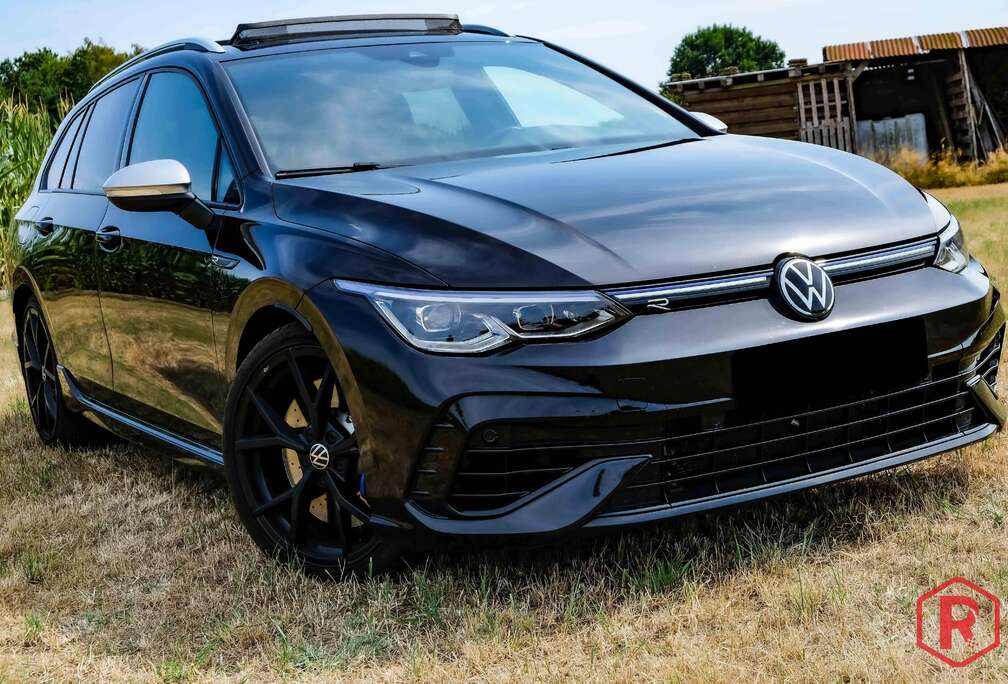 Volkswagen Variant 2.0 320pk Pano IQ Drive Matrix