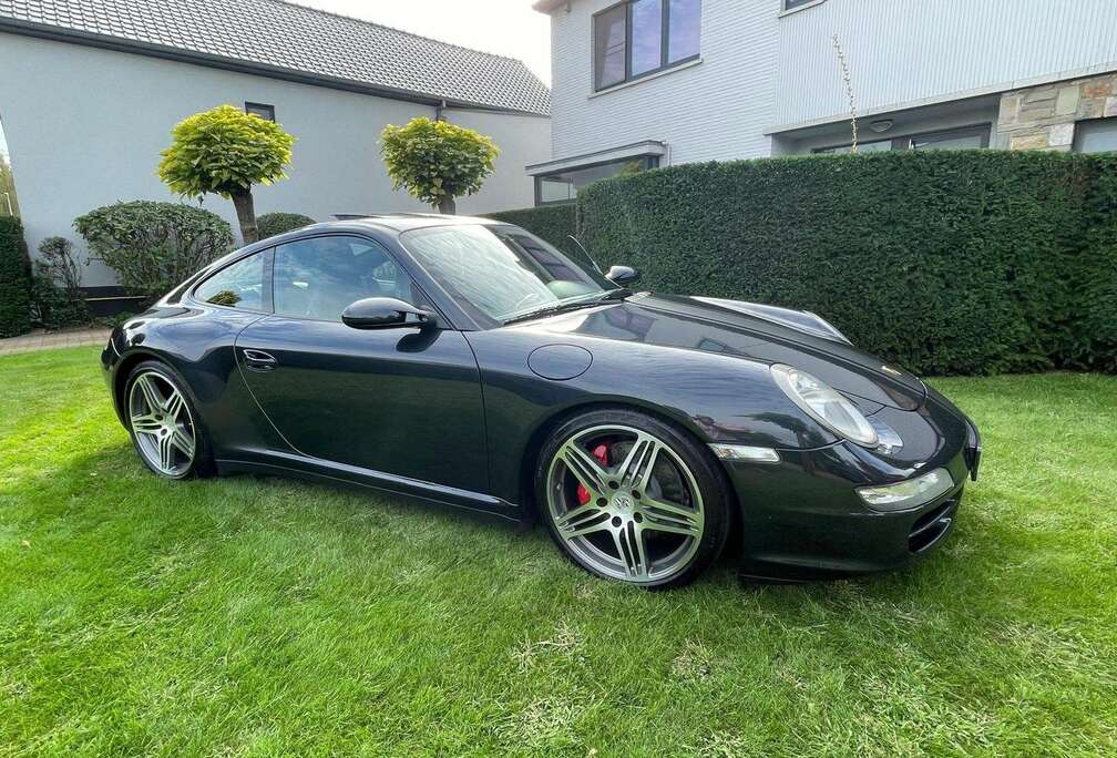 Porsche Carrera 4S 3.8i Coupé