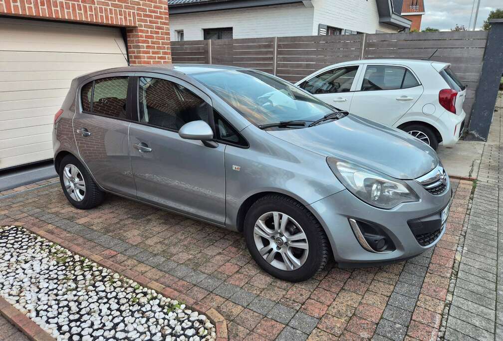 Opel Corsa 1.4i, carplay, Garantie 12 mois, Airco, Bluetooth...