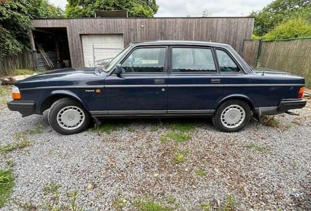 Volvo 240 DL