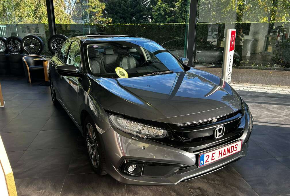 Honda Civic 1.5 i-VTEC Executive CVT (EU6.2)