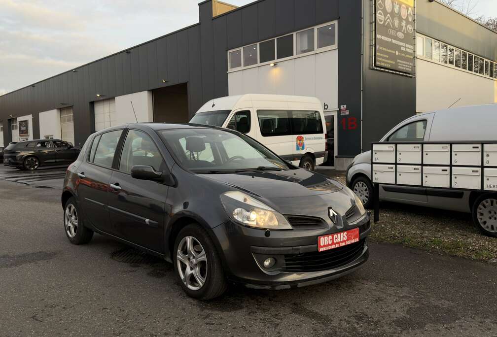 Renault Clio 1.6i 16v  Automaat Airco GARANTIE