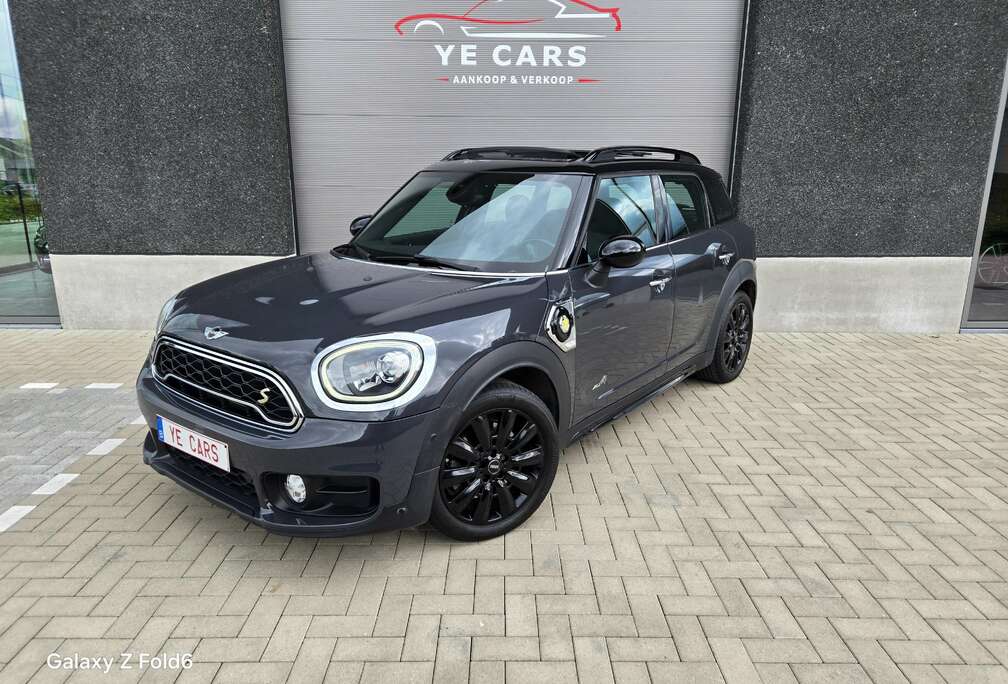 MINI 1.5iA PHEV SE ALL4 Pano Full Option