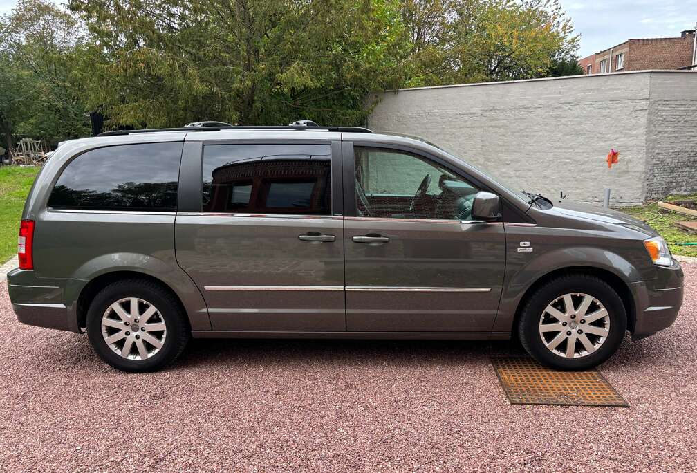 Chrysler Grand Voyager 2.8 CRD Automatik Limited