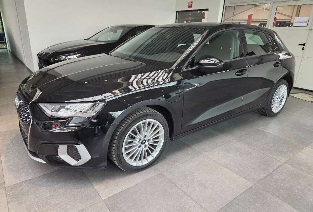 Audi A3 Sportback PHEV 40 TFSI e Attraction S tronic (150 kW)