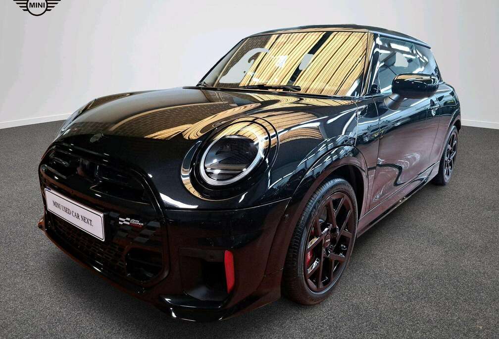 MINI John Cooper Works Trim