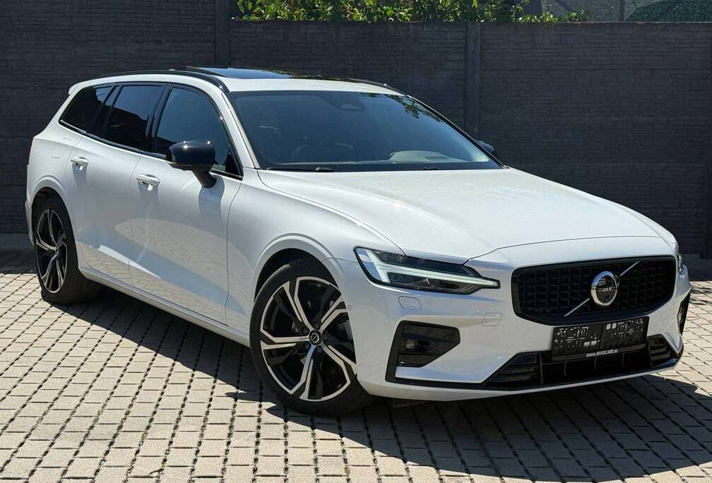 Volvo V60 B4 Mild Hybrid Plus Dark \