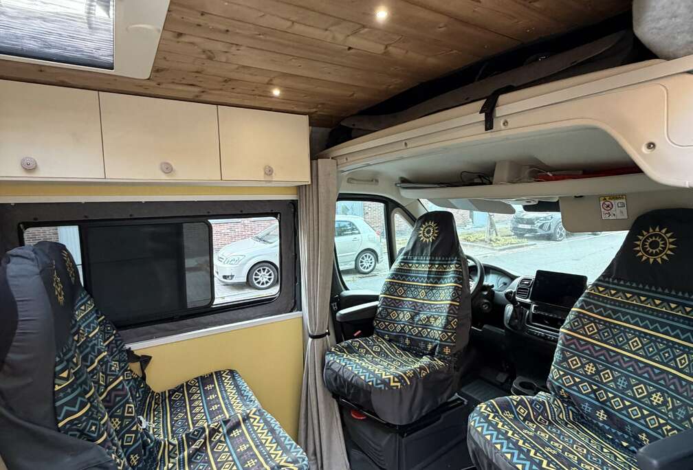 Opel Off grid Opel Movano campervan