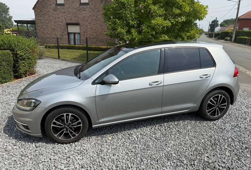 Volkswagen Golf 1.6 SCR TDi comfortline (EU6.2)