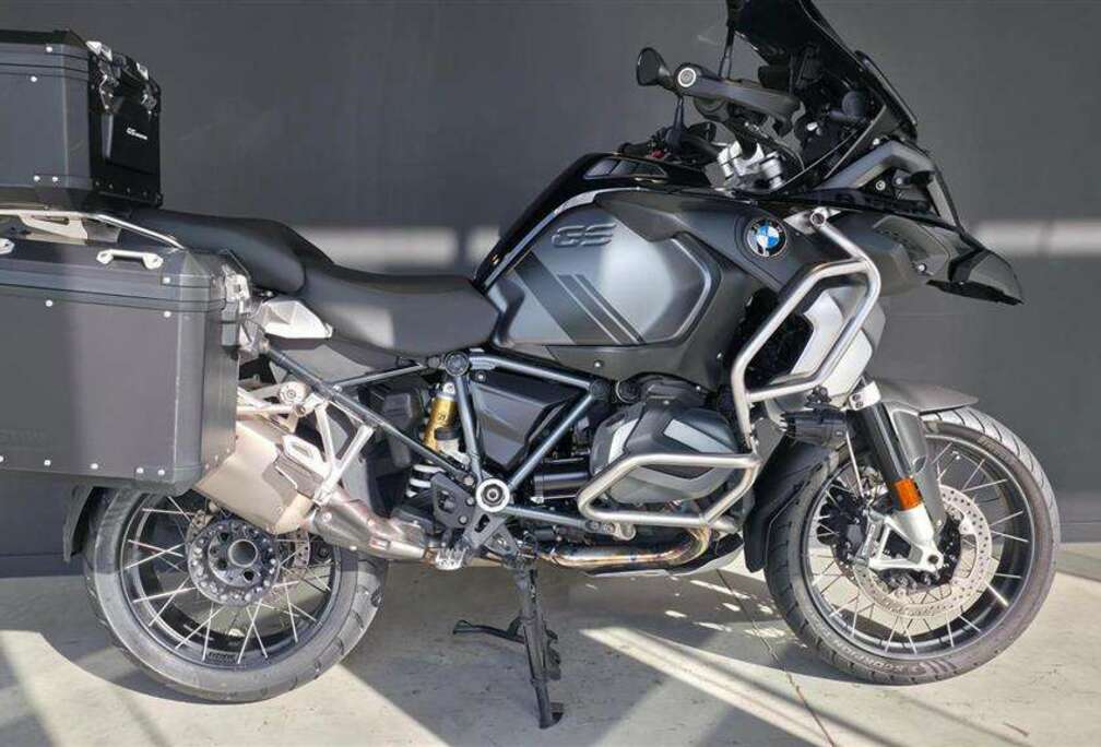 BMW 0