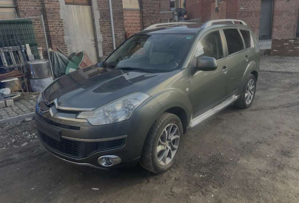 Citroen 7 PLACES,GPS,1.PROP,XENON,4+4,Full Full