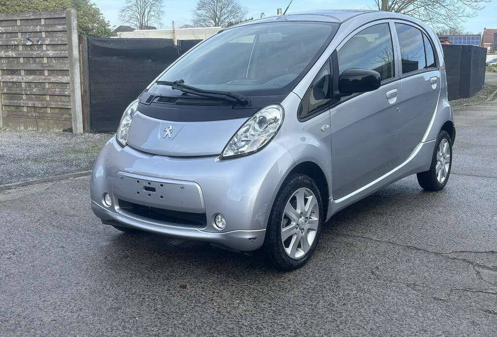 Peugeot 14.5 kWh Active  2017  25DKM  100% Elektrisch