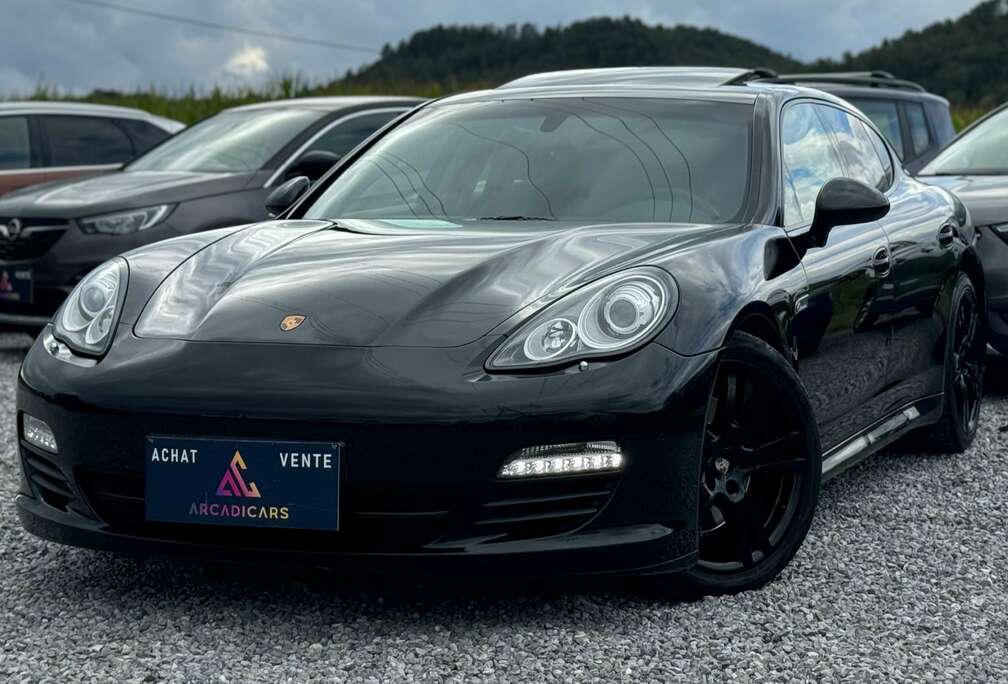 Porsche 3.0 D V6 DPF Tiptronic - Toit ouvrant