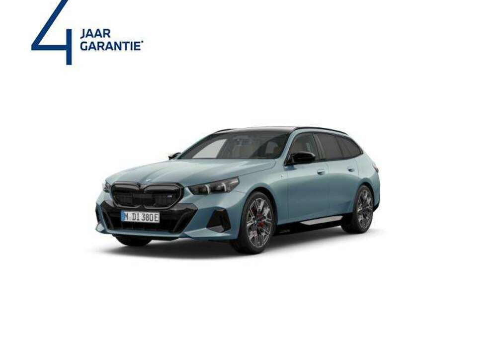 BMW M60 xDrive Touring M SPORT PRO  B&W