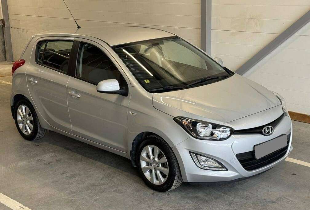 Hyundai i20 1.4i 16v Automatique