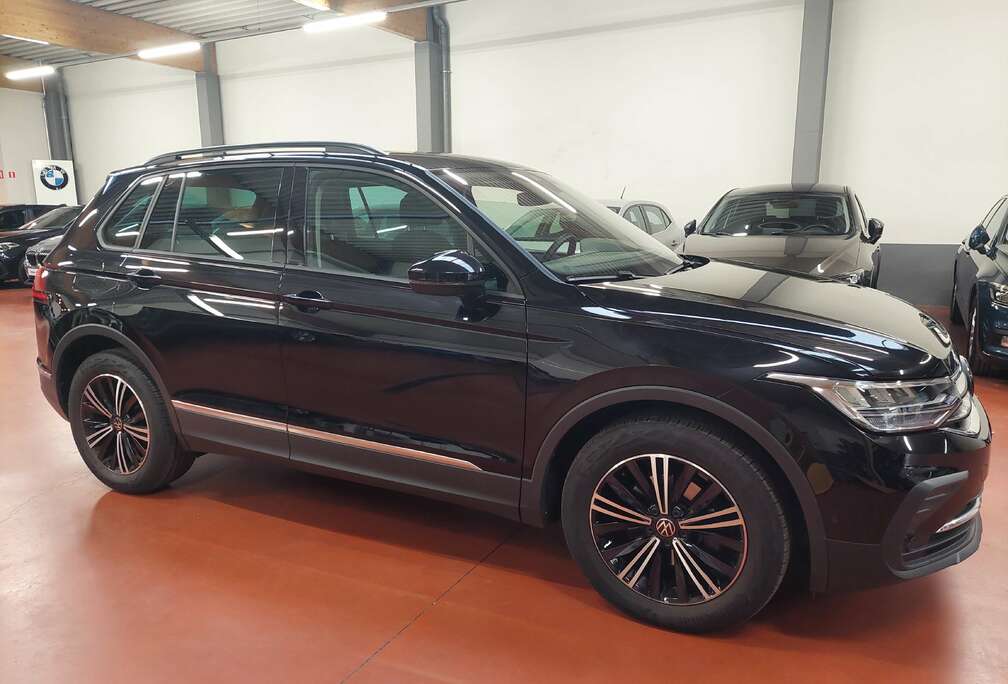 Volkswagen 2.0 TDi + DSG + PANO + CAM + VIRTUAL + Alcantara