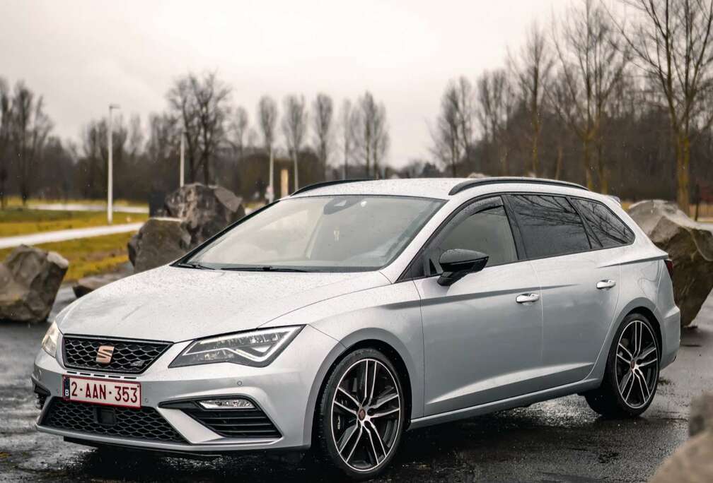 SEAT ST 2.0 TSI Start&Stop 4Drive DSG Cupra 300 Edition