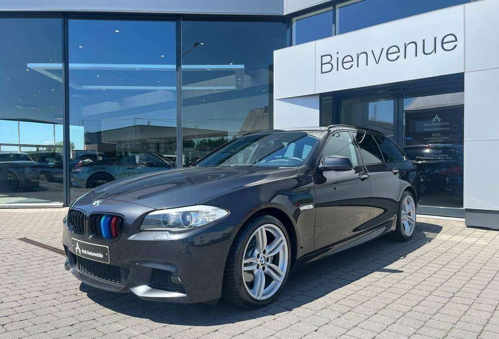 BMW Touring 520i PACK M*GARANTIE*SIEGE CHAUFF*CUIR*NAVI*CAMERA RECUL*