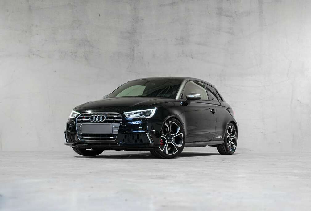 Audi  SUMMER DEAL  - S-LINE | QUATTRO | SIEGE S1 | FULL OPTION | FULL BLACK ✔