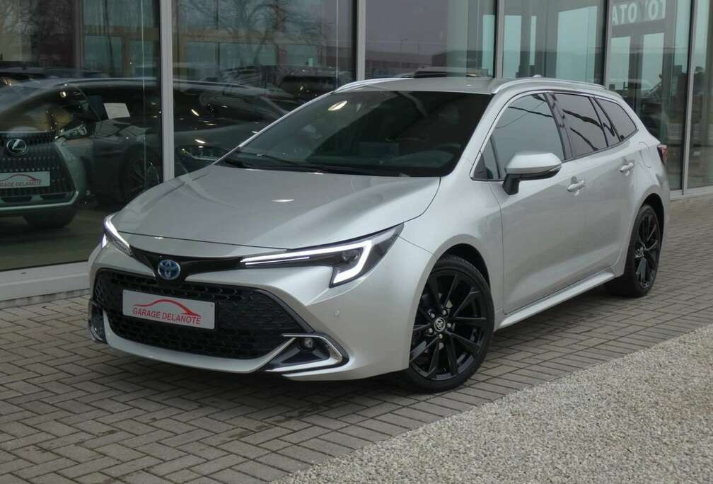 Toyota 1.8 Hybrid Premium 140pk +Head-up display FACELIFT