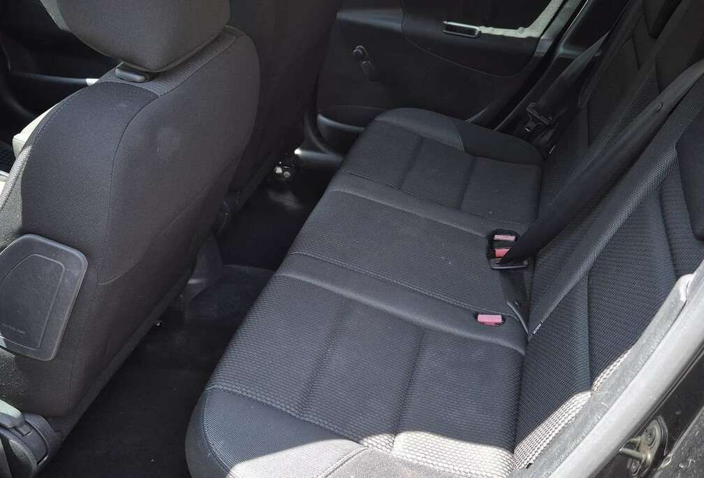 Peugeot SW 1.4i Active