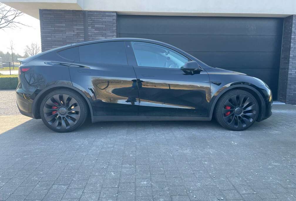 Tesla Performance Dual Motor AWD