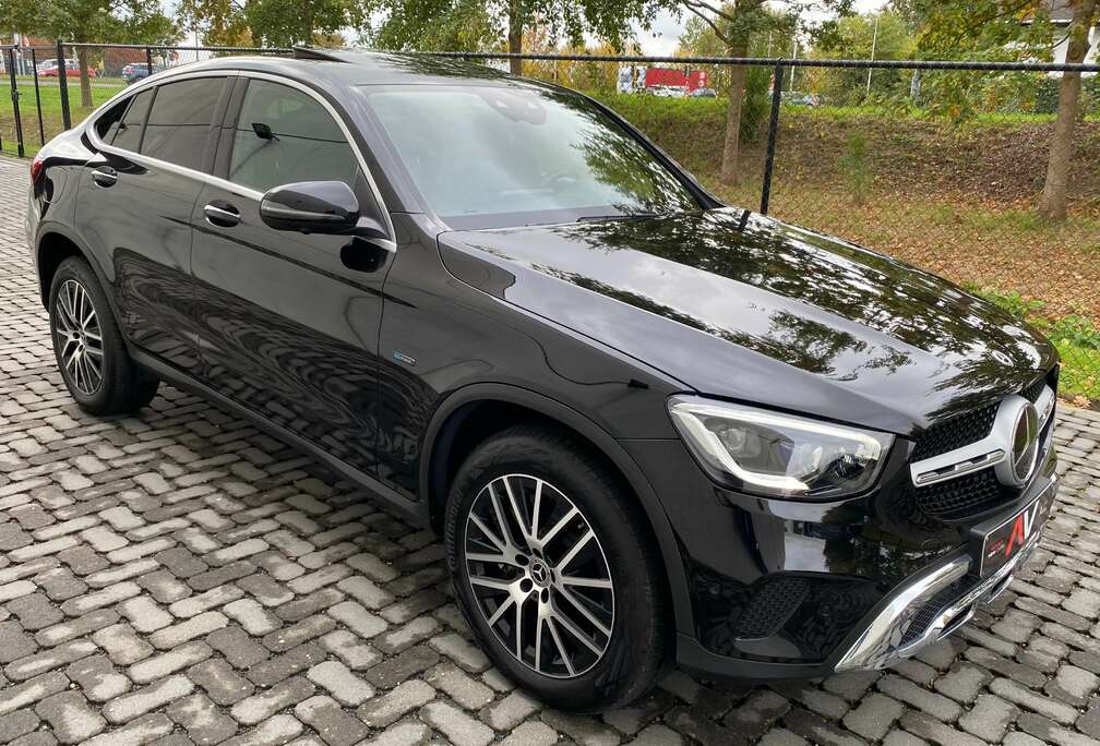 Mercedes-Benz e Plug-in COUPE Distronic+/HeadUp/OD/360/MultiBeam