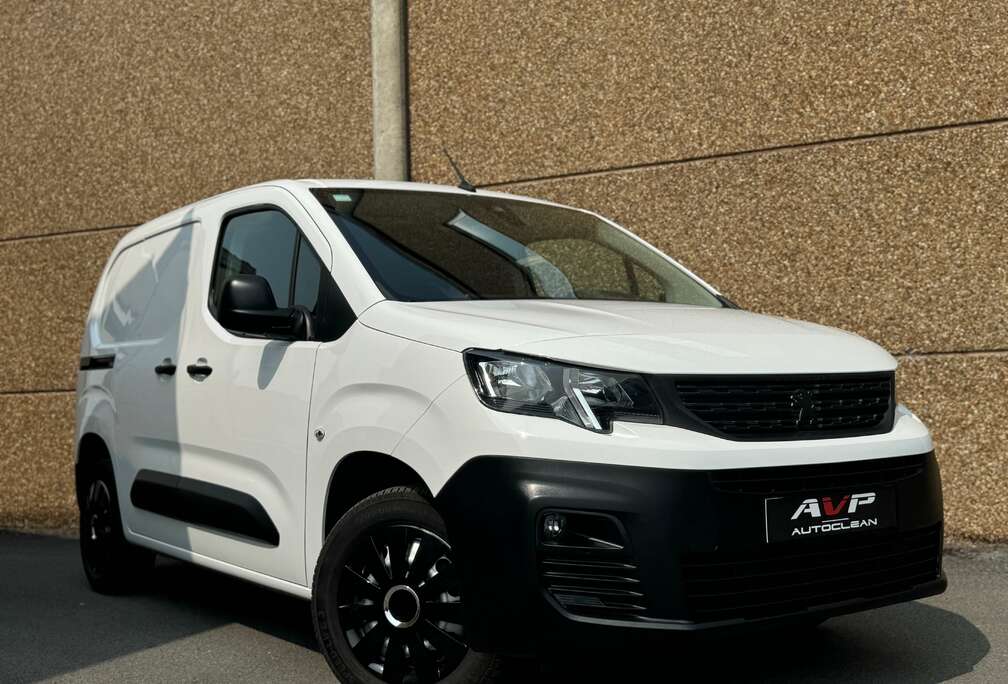 Peugeot 1.5 HDi / € 14875Htva /Gps/Garantie12mois