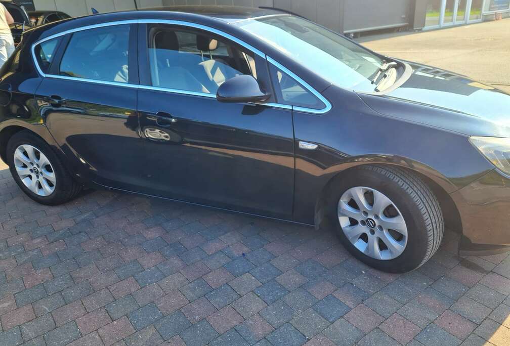 Opel 1.7 CDTi Cosmo FAP