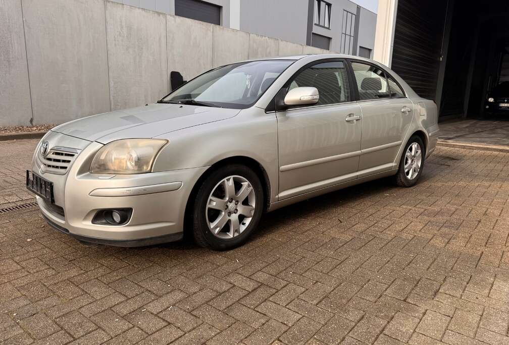 Toyota 2.0 VVT-i Sol Export Only