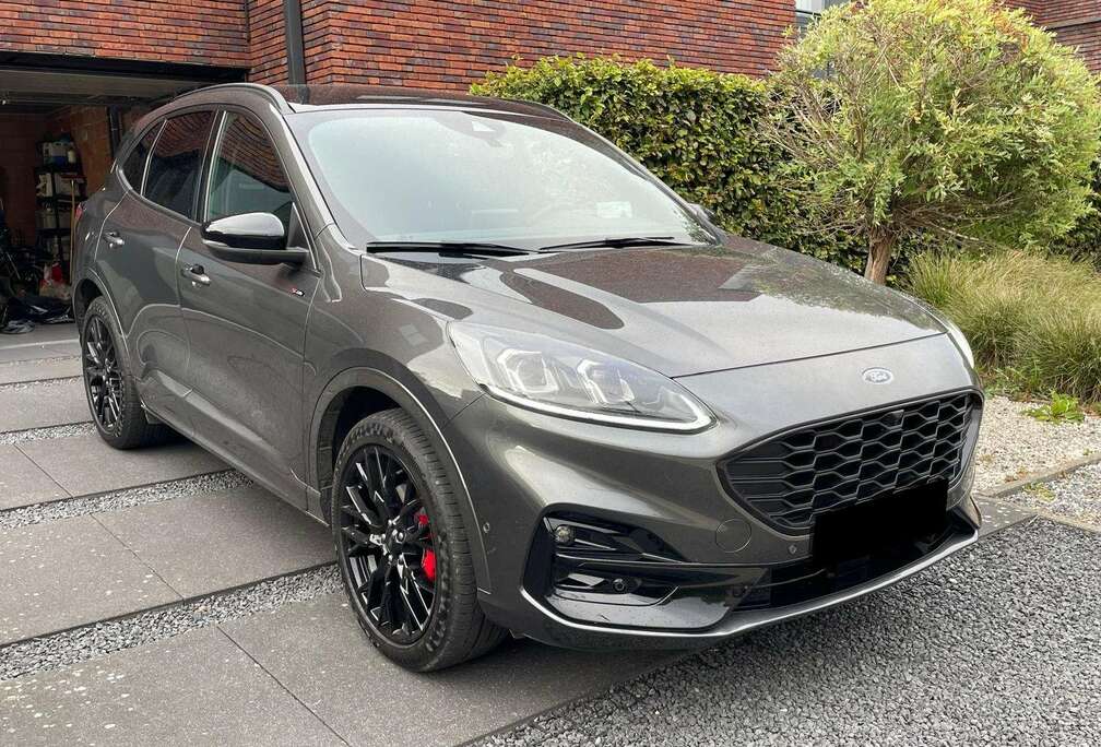 Ford 2.5 EcoBoost FWD PHEV ST-Line X