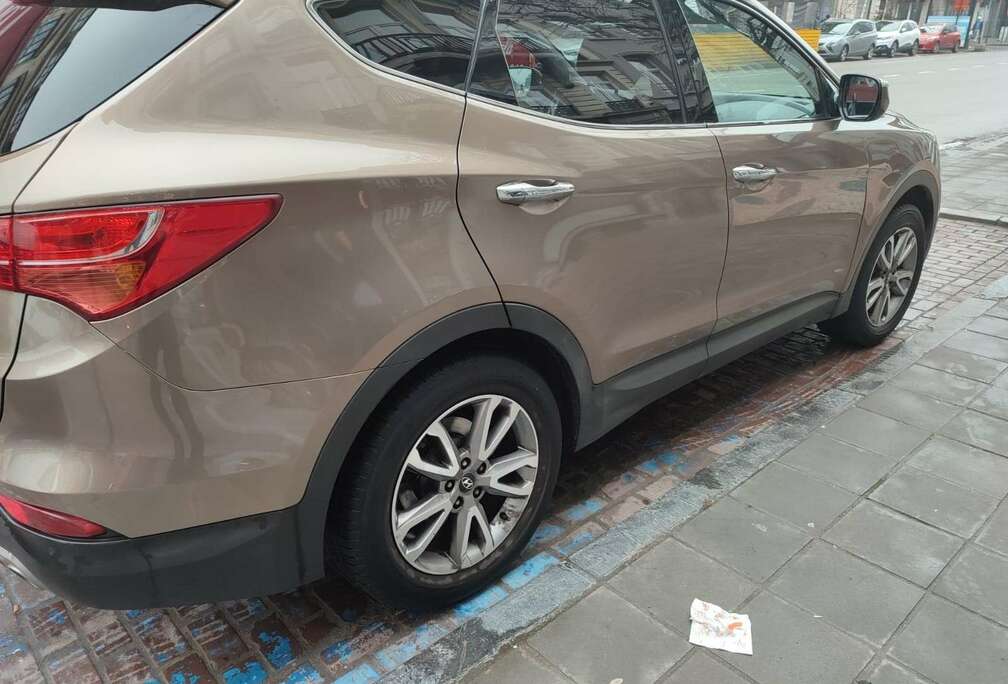 Hyundai 2.0 CRDi 2WD Style