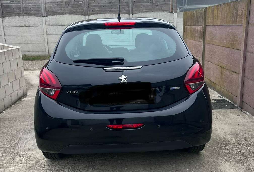 Peugeot PureTech 82 Allure