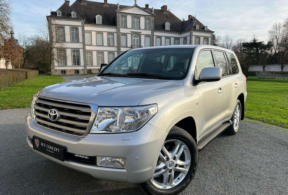 Toyota ***100%-TOYOTA-SERVICE***