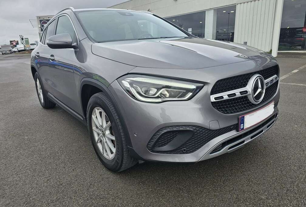 Mercedes-Benz GLA 200