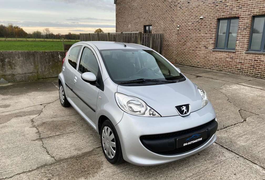 Peugeot 1.4 HDi TrendyA/C109922KM1STE EIGENAAR