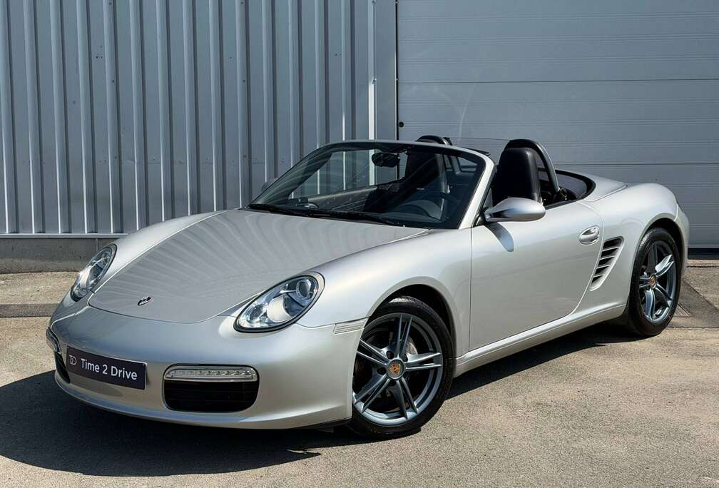 Porsche 2.7i - Immaculate condition - 12 months warranty