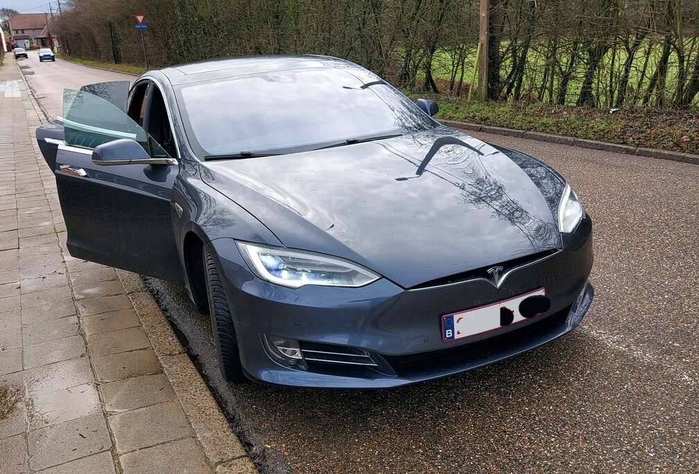 Tesla 90D Premium/Cuir/Autopilot/ Free Charging/ 2017