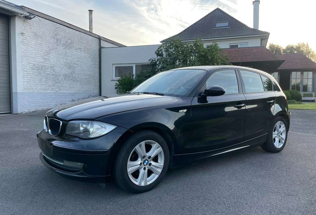 BMW D - 5 deuren - airco - parkeerhulp