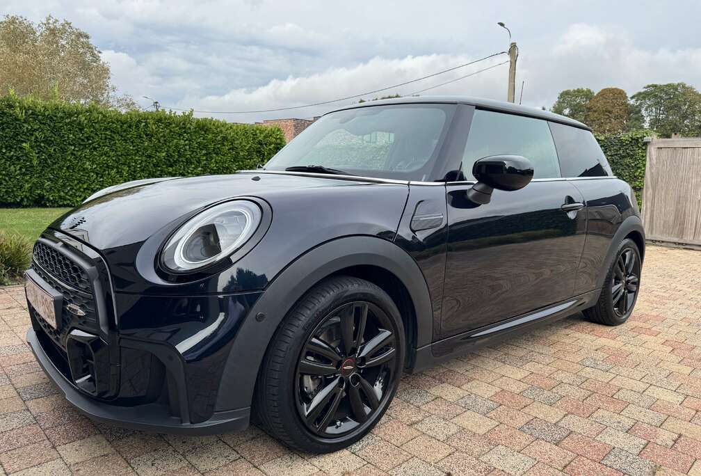 MINI Hatchback