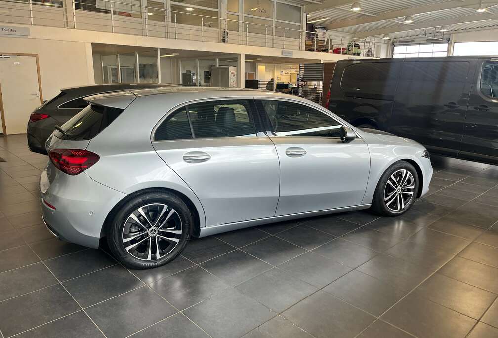 Mercedes-Benz A 180 d AMG Line