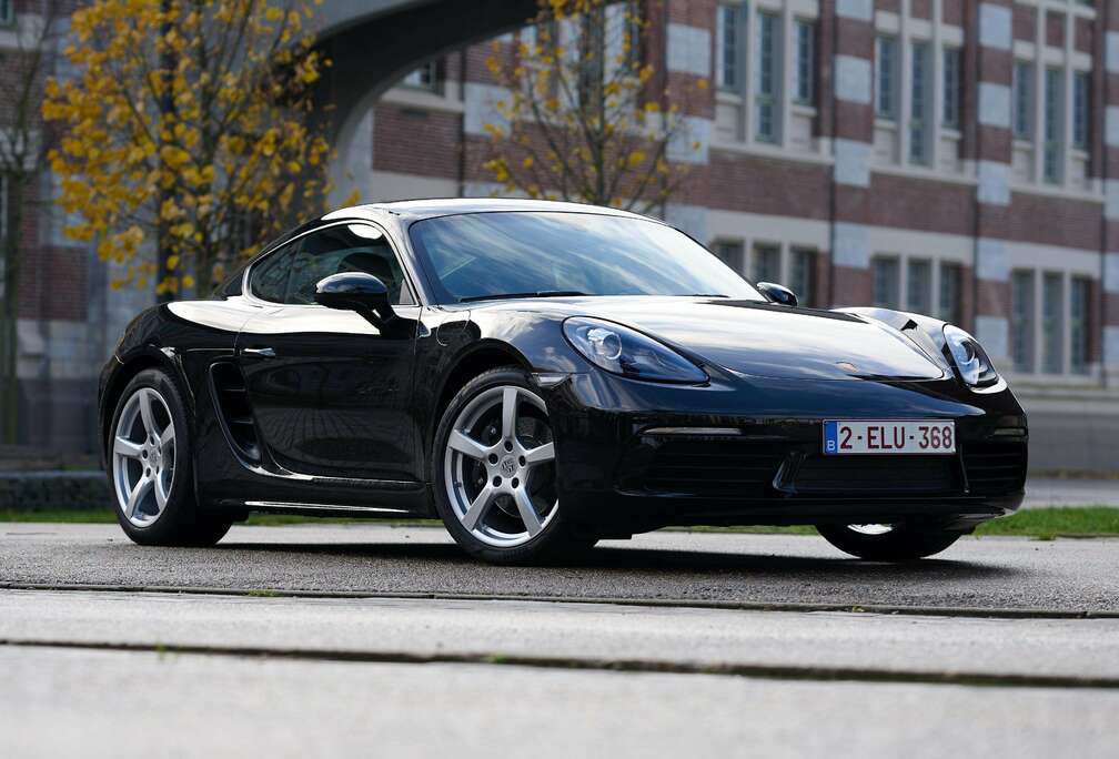 Porsche 718 Cayman PDK
