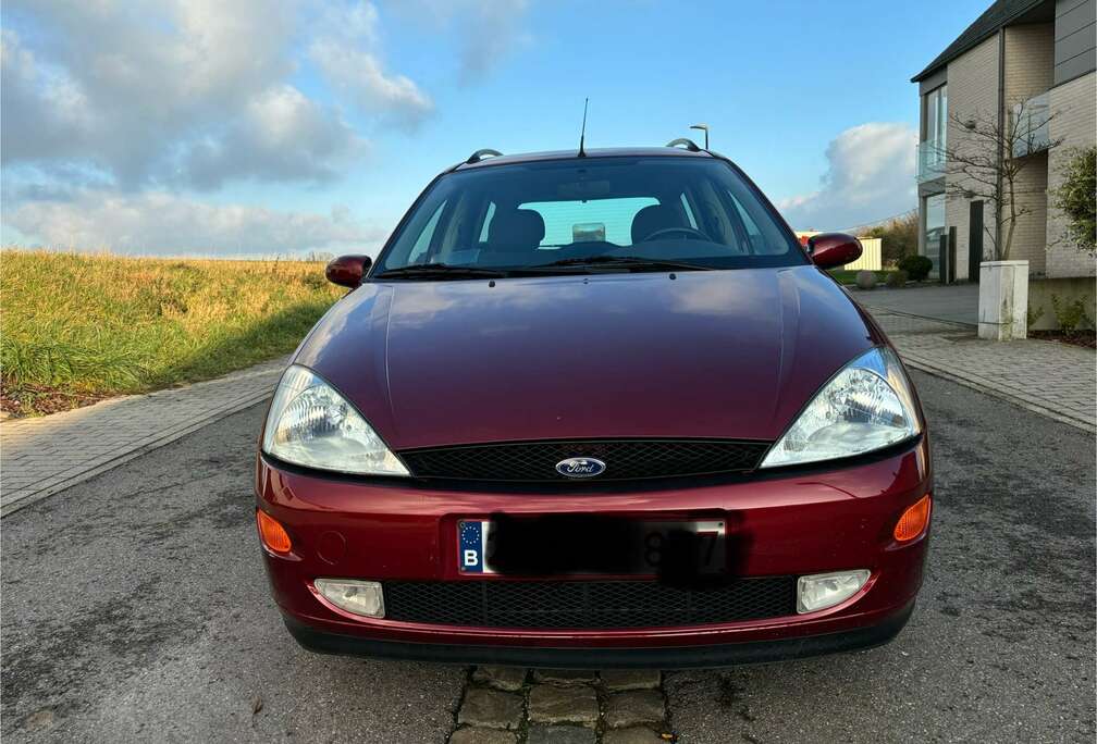 Ford 1.6i SE 16v GhiaPrete à immatriculer