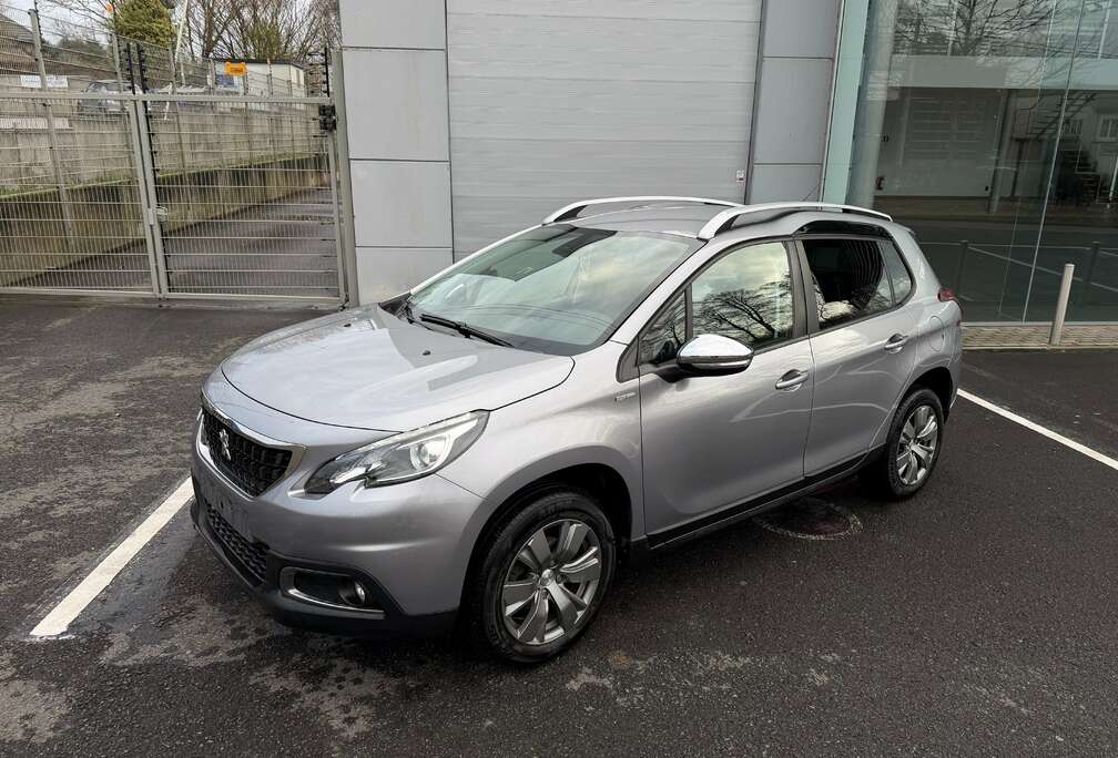 Peugeot 1.2i-GPS-AIRCO-JANTES + CARNET COMPLET